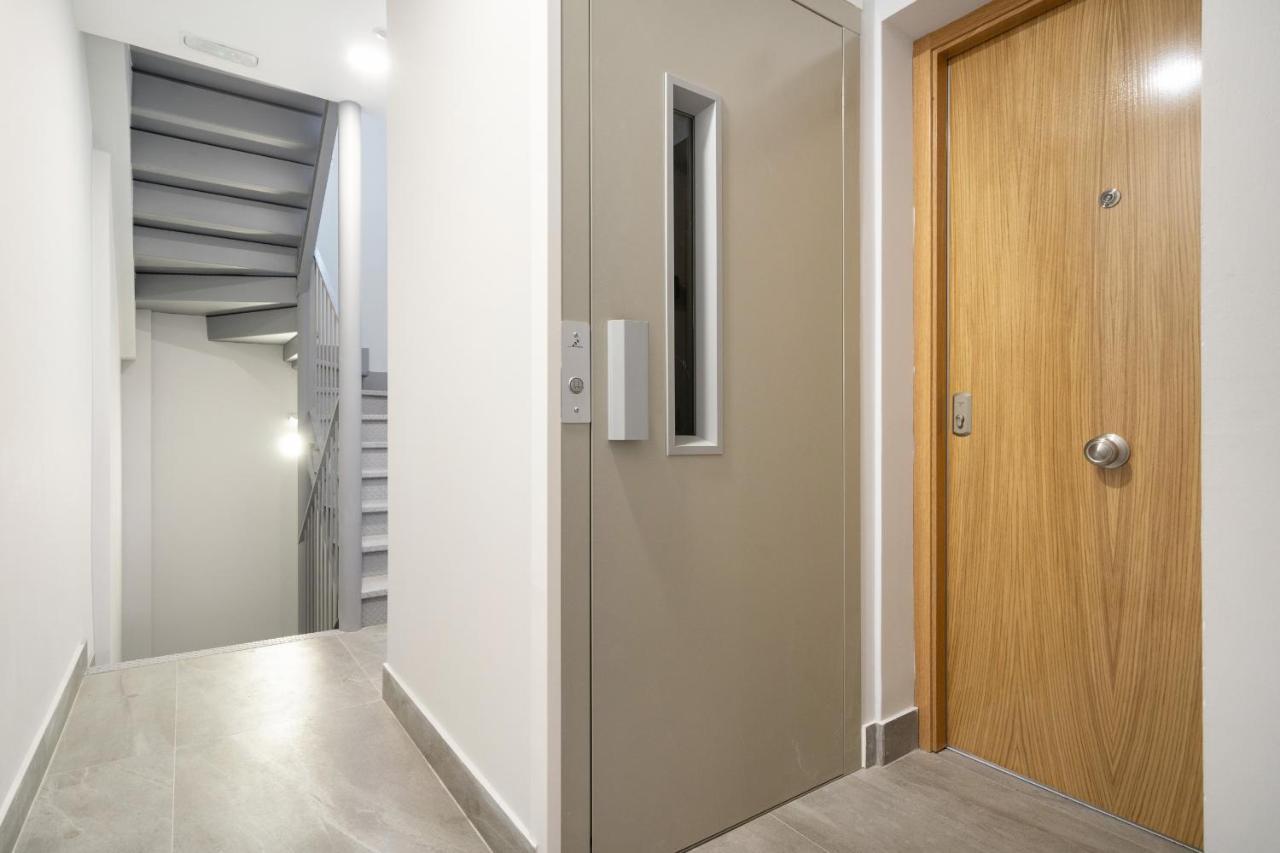 Apartamentos Reformados En Madrid Rio Eksteriør billede